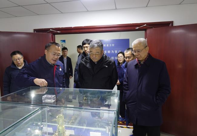 國機集團黨委書記、董事長張曉侖到軸研所調(diào)研
